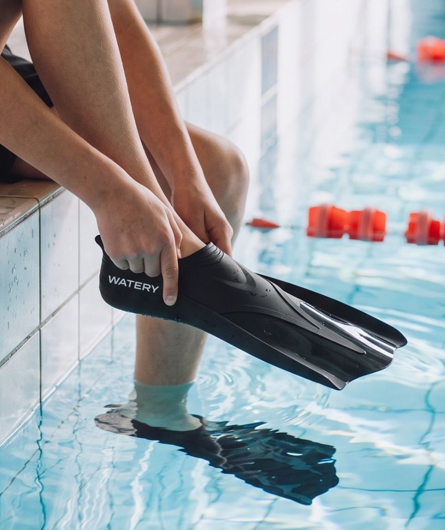 Watery short swim fins - Badger Active - Black