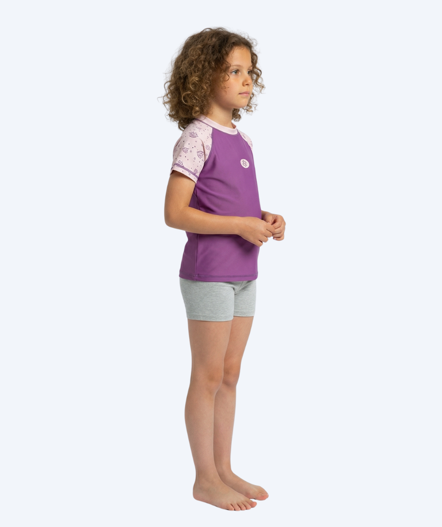 Watery UV-shirt for kids - Brandman Short Sleeve Rashguard - Pink/purple