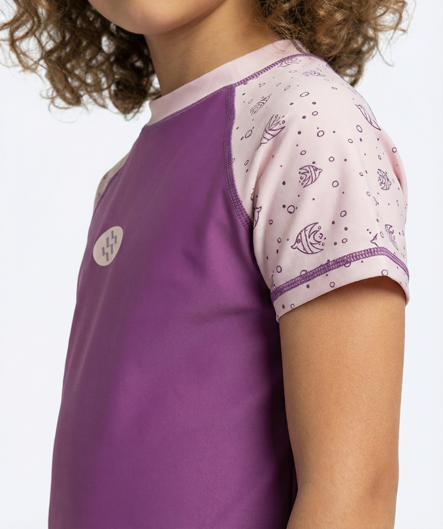 Watery UV-shirt for kids - Brandman Short Sleeve Rashguard - Pink/purple