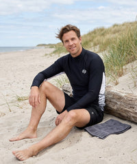 Watery UV-shirt for men - Scylla Long Sleeve Rashguard - Black/white