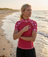 Watery UV-shirt for women - Aiko Short Sleeve Rashguard - Pink/dark red