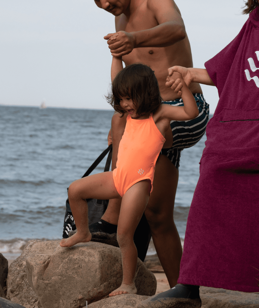 Watery swimsuit for girls - Freestyler Solid - Coral