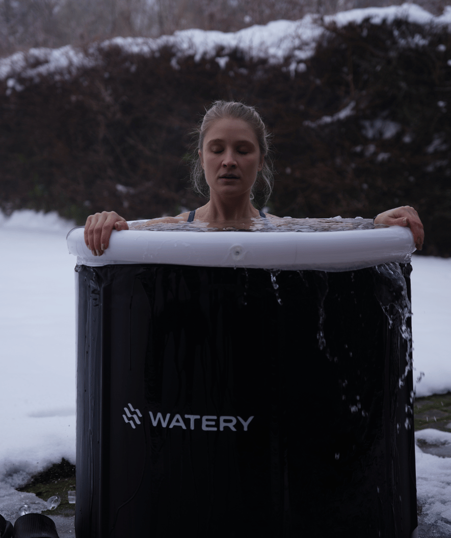Watery inflatable cold plunge - Hero - Black