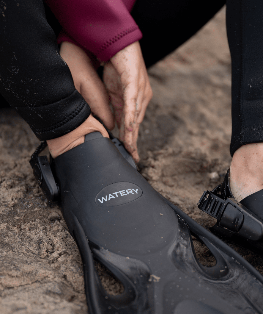 Watery short swim fins - Fisher - Black