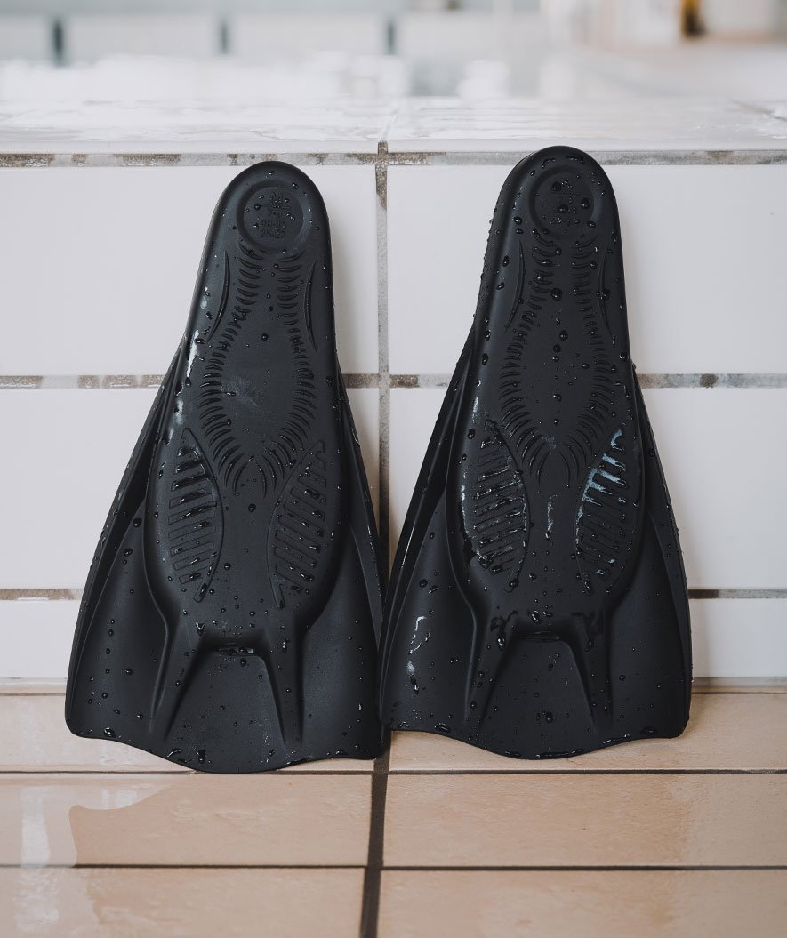 Watery short swim fins - Badger Active - Black