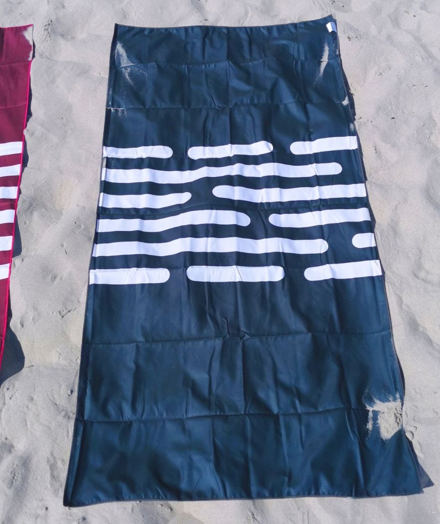 Watery microfiber towel (160 x 80 cm) - Eco Nebraska - Dark blue