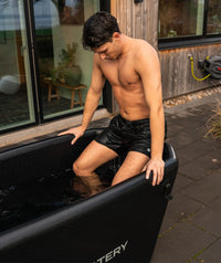 Watery inflatable cold plunge - Ace - Black