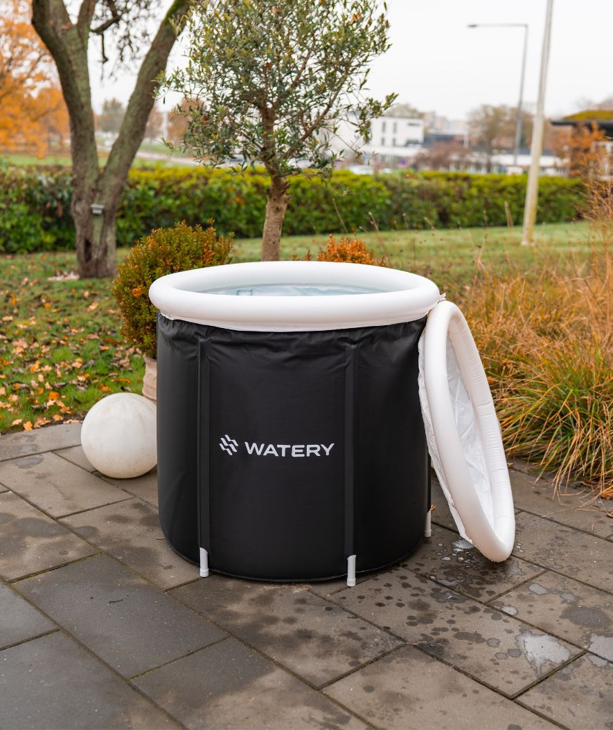 Watery inflatable cold plunge - Hero - Black