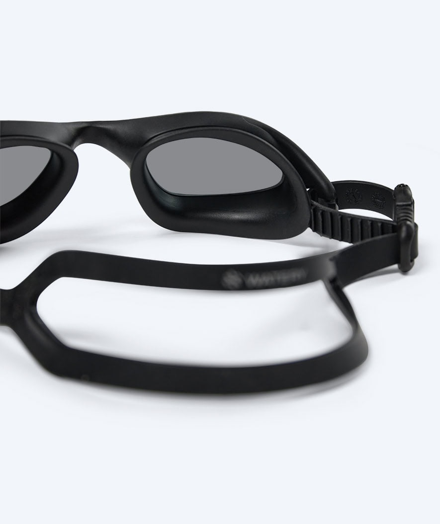Watery exercise swim goggles - Saunton - Black (Smoke lens)