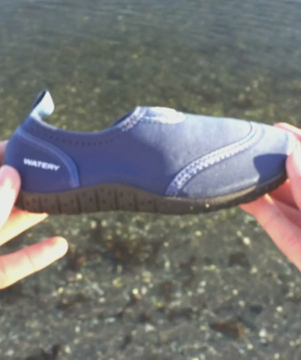 Waterybadeskotilbørn-Rocky-Mørkeblå.mp4