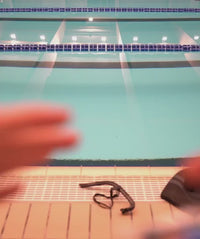 WateryElitesvømmebriller-PoseidonMirror-Hvidguld_ae3af4d0-94db-4d16-90f4-285e4d3e2bca.mp4