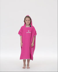 WateryMicrofiberJuniorPoncho-Pink.mp4