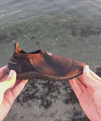 Waterybadeskotilbørn-HighCatfish-Sort.mp4