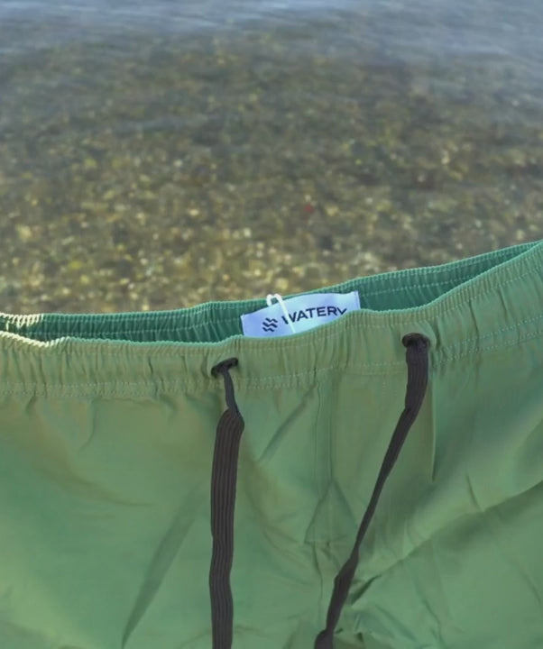 Waterybadeshortstilmænd-SignatureEco-DustGreen.mp4