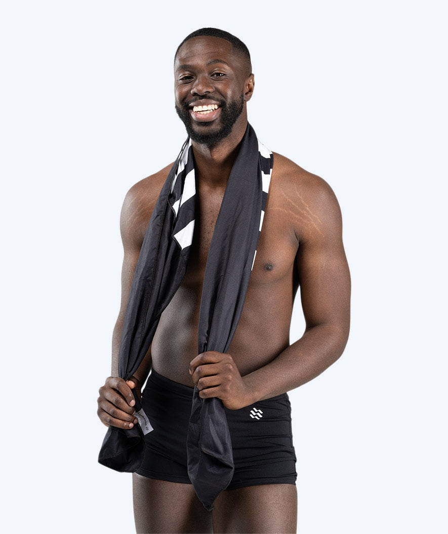 Watery microfiber towel (160 x 80 cm) - Eco Nebraska - Black